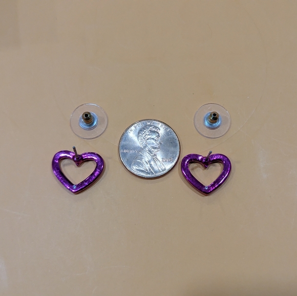 Betsey Johnson Open Heart Earrings - Picture 3 of 6